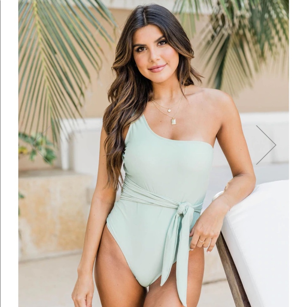 New Pink Lily one piece swimsuit size small